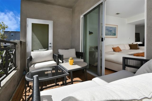 4424 Whitsett Avenue 107, Studio City, CA 91604