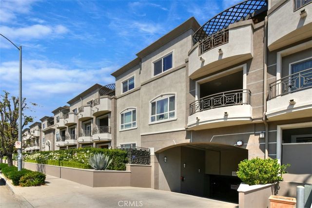 4424 Whitsett Avenue 107, Studio City, CA 91604