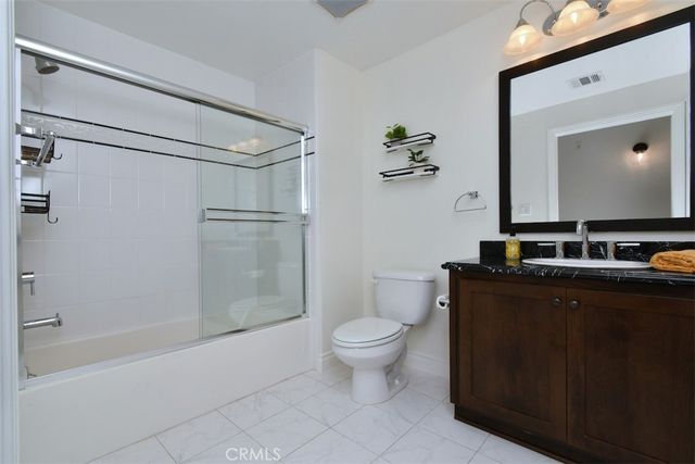 4424 Whitsett Avenue 107, Studio City, CA 91604