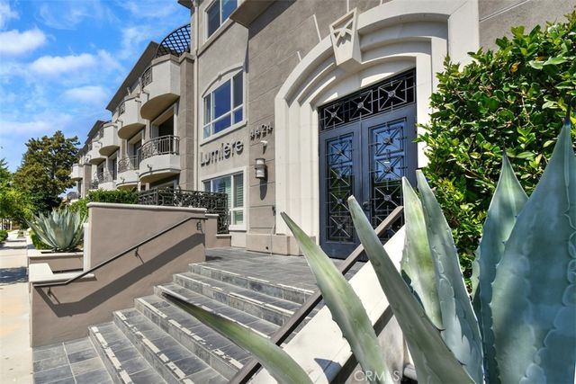 4424 Whitsett Avenue 107, Studio City, CA 91604
