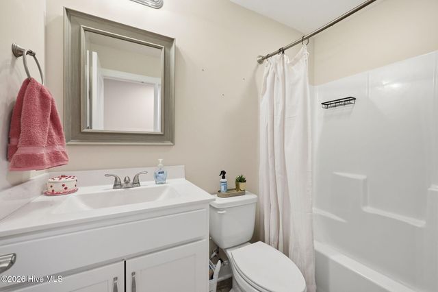 3809 Ashcroft Drive, Winterville, NC 28590