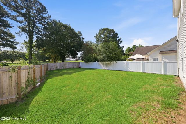 3809 Ashcroft Drive, Winterville, NC 28590