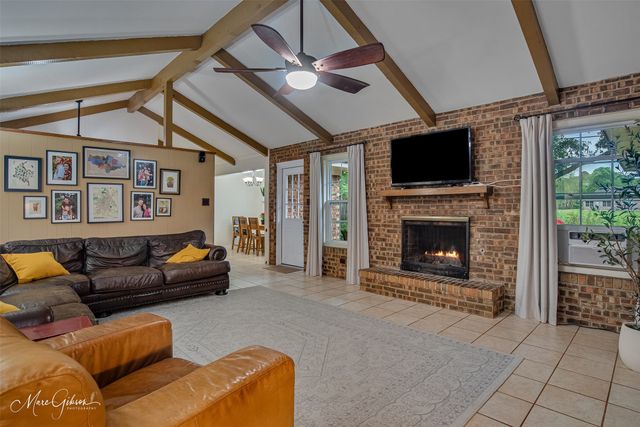 7440 Camelback Drive, Shreveport, LA 71105