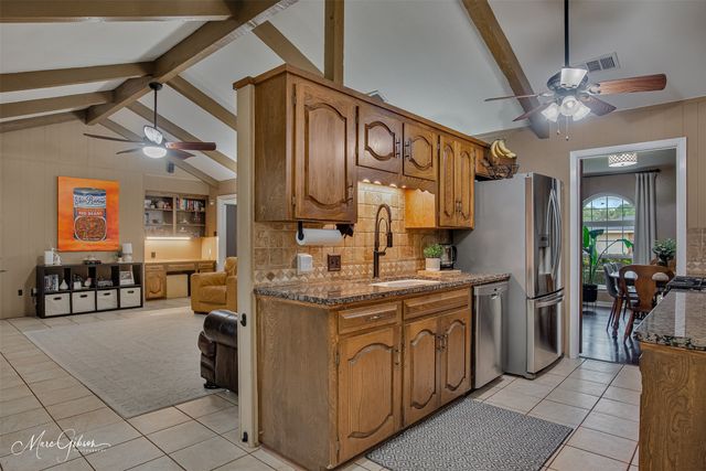 7440 Camelback Drive, Shreveport, LA 71105