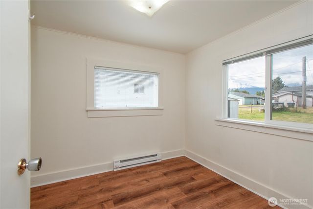 1532 W 5th Street, Port Angeles, WA 98363