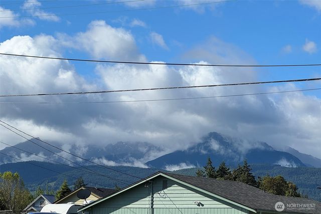1532 W 5th Street, Port Angeles, WA 98363