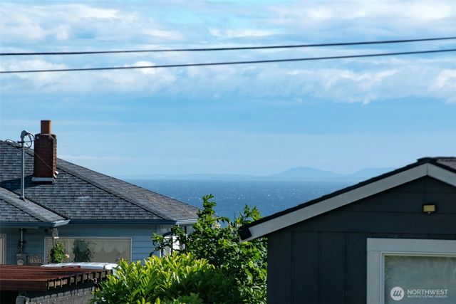 1532 W 5th Street, Port Angeles, WA 98363