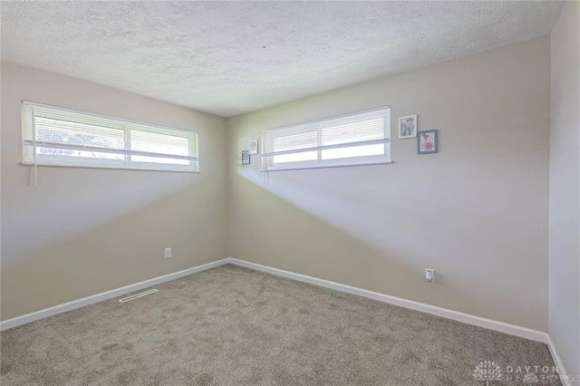 5595 Shady Oak Street, Huber Heights, OH 45424