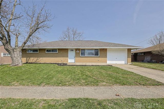 5595 Shady Oak Street, Huber Heights, OH 45424