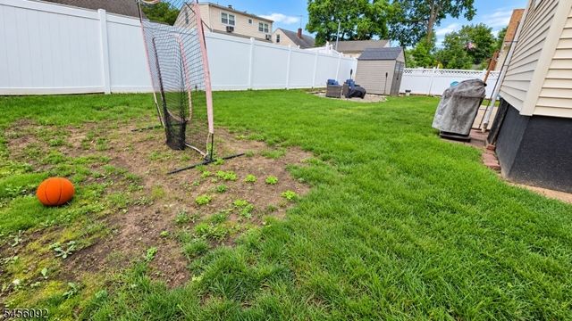 11 Eldorado Ct, Rochelle Park Twp., NJ 07662