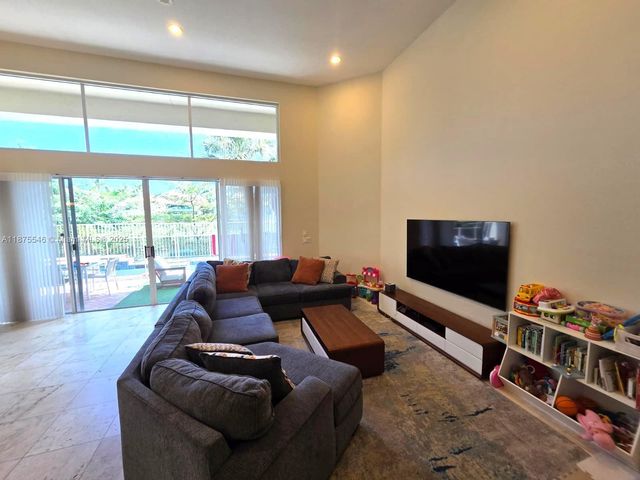 7030 Islegrove Pl, Boca Raton, FL 33433