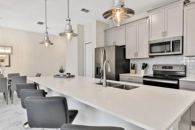392 OCEAN COURSE AVENUE, Champions Gate, FL 33896