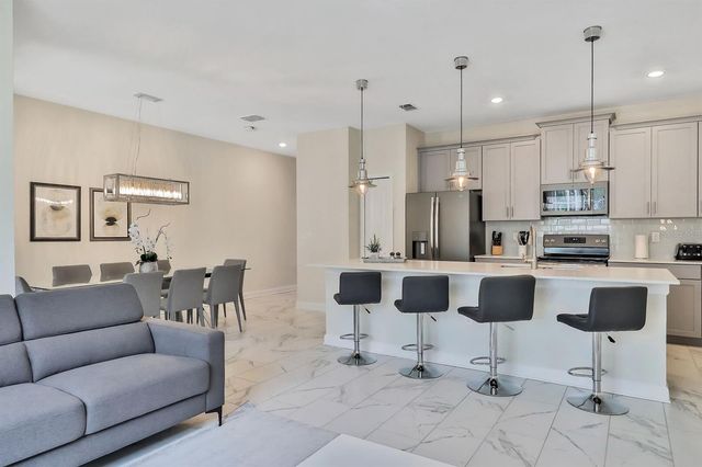 392 OCEAN COURSE AVENUE, Champions Gate, FL 33896
