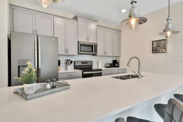 392 OCEAN COURSE AVENUE, Champions Gate, FL 33896