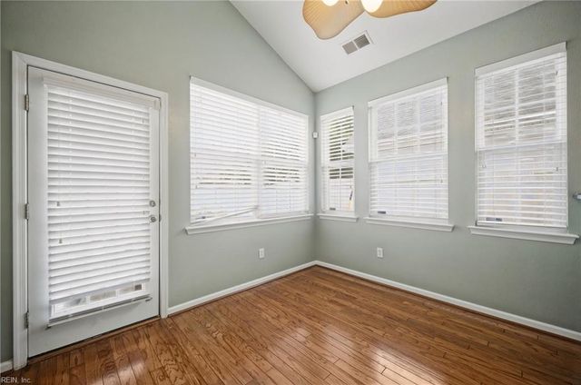 3912 Vanderhorst DR, Virginia Beach, VA 23462