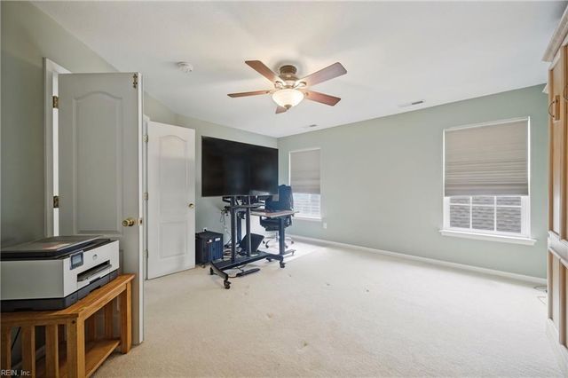 3912 Vanderhorst DR, Virginia Beach, VA 23462