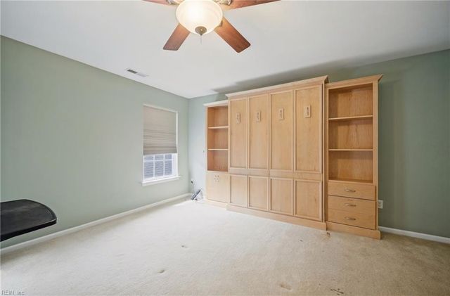 3912 Vanderhorst DR, Virginia Beach, VA 23462