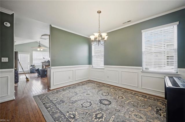 3912 Vanderhorst DR, Virginia Beach, VA 23462