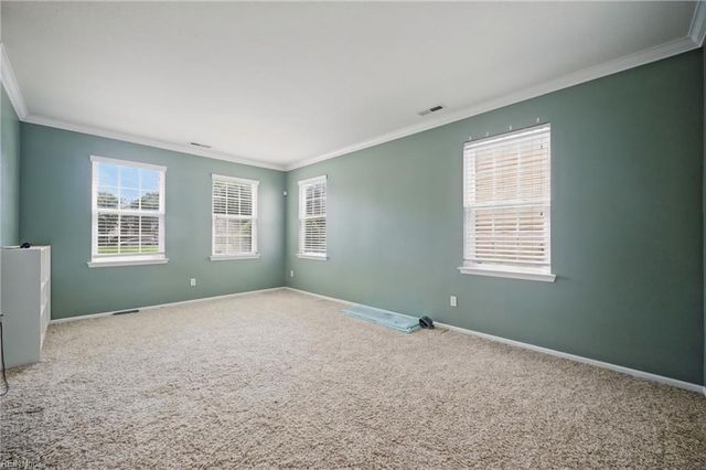 3912 Vanderhorst DR, Virginia Beach, VA 23462