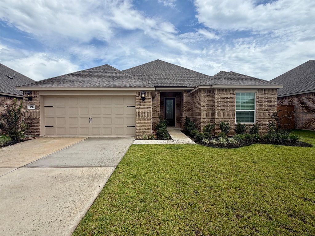3210 Banyan Drive, Texas City, TX 77510