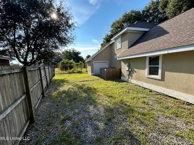255 Venetian Gardens, Gulfport, MS 39507