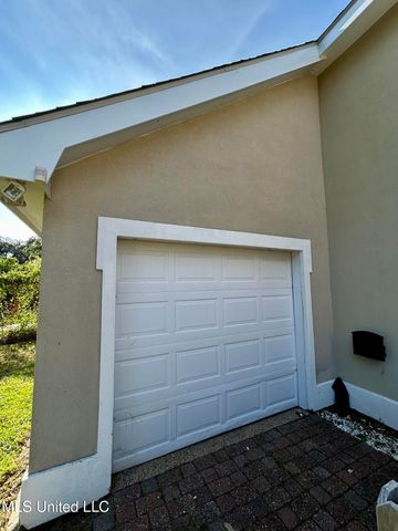 255 Venetian Gardens, Gulfport, MS 39507