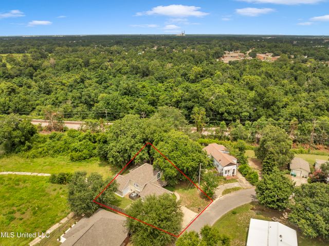 255 Venetian Gardens, Gulfport, MS 39507