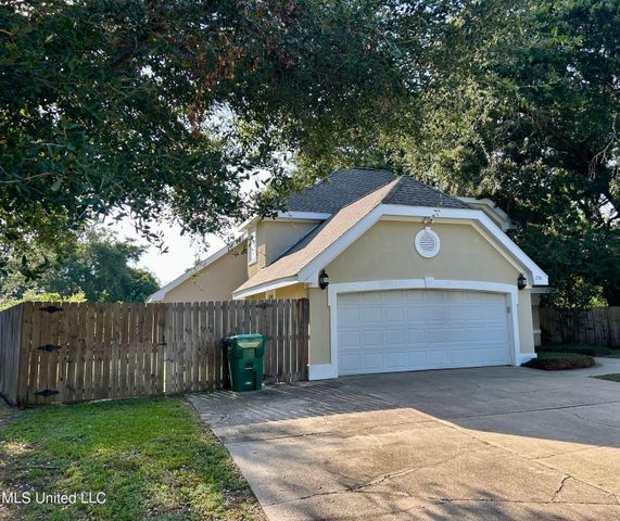 255 Venetian Gardens, Gulfport, MS 39507