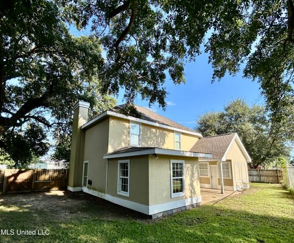 255 Venetian Gardens, Gulfport, MS 39507