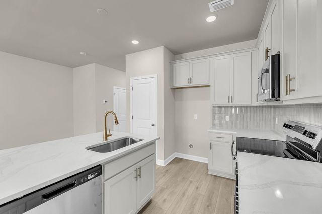 113 Berry Shoals Drive, Summerville, SC 29485