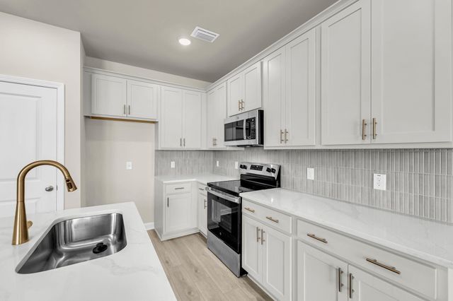 113 Berry Shoals Drive, Summerville, SC 29485