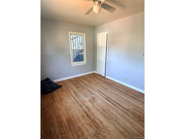 1732 Clinton St, Aurora, CO 80010