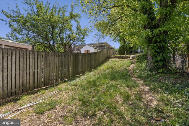 4627 H ST SE, Washington, DC 20019