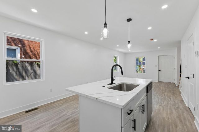 4627 H ST SE, Washington, DC 20019