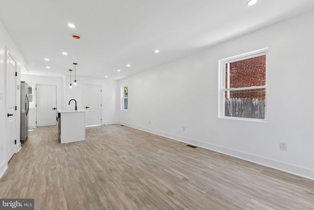 4627 H ST SE, Washington, DC 20019