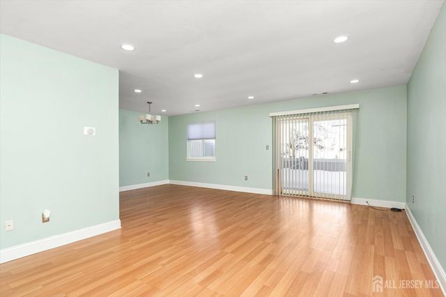 83 tennyson Drive, Plainsboro, NJ 08536