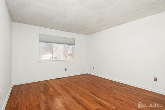 83 tennyson Drive, Plainsboro, NJ 08536