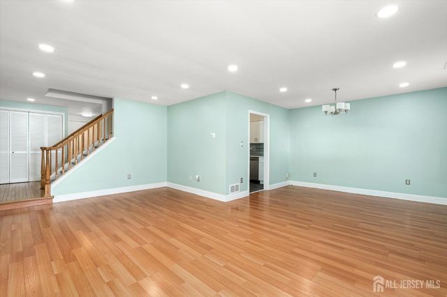 83 tennyson Drive, Plainsboro, NJ 08536