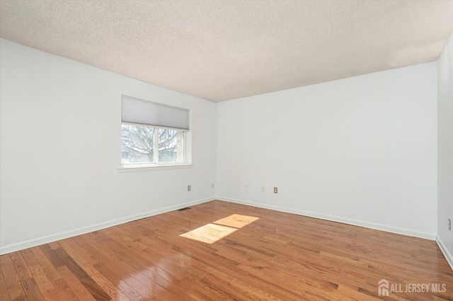 83 tennyson Drive, Plainsboro, NJ 08536