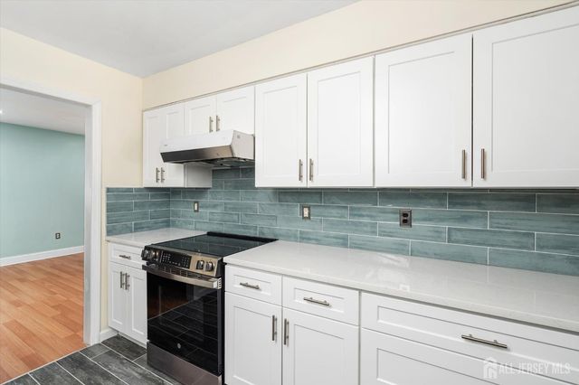 83 tennyson Drive, Plainsboro, NJ 08536