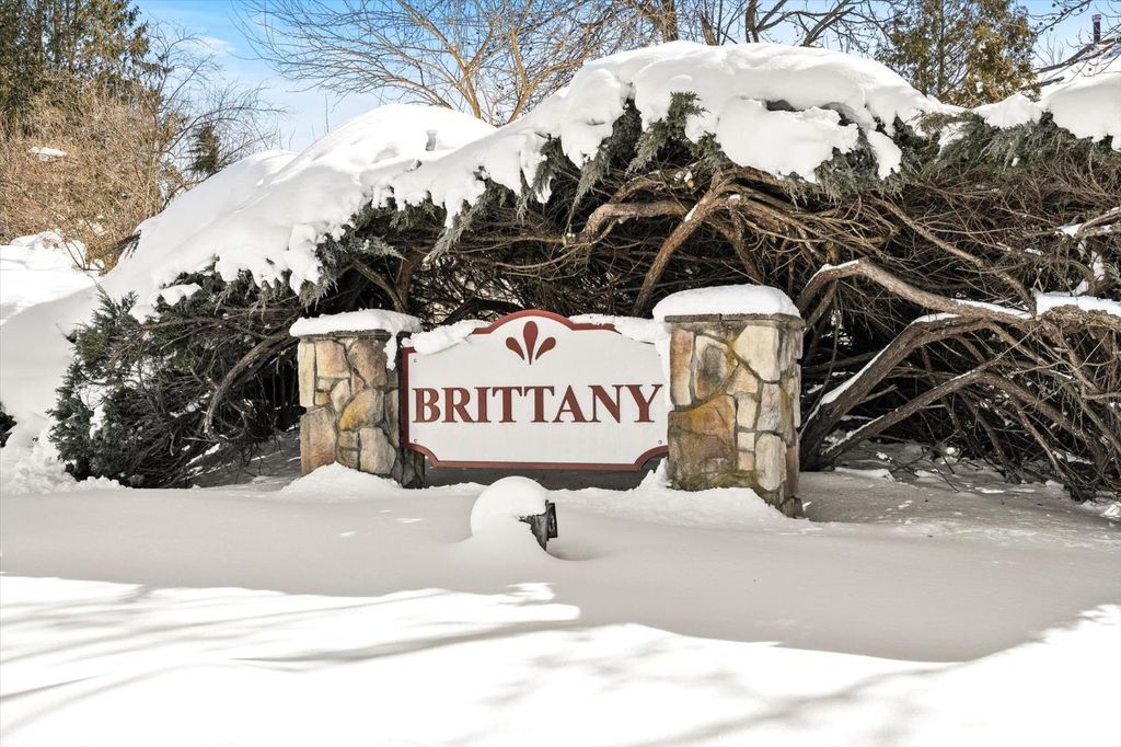 83 tennyson Drive, Plainsboro, NJ 08536