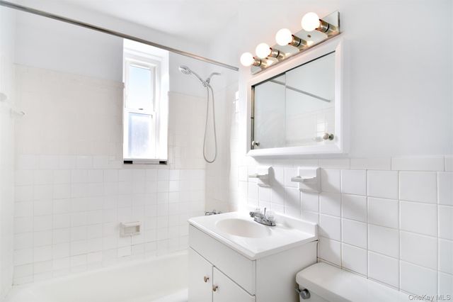 14 Westview Avenue 204, Tuckahoe, NY 10707