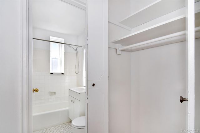 14 Westview Avenue 204, Tuckahoe, NY 10707