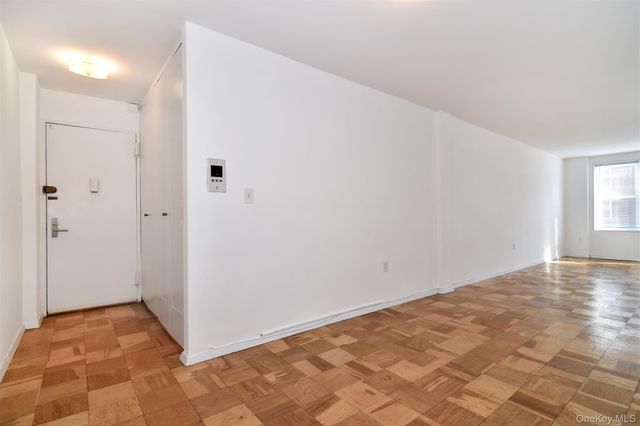 14 Westview Avenue 204, Tuckahoe, NY 10707