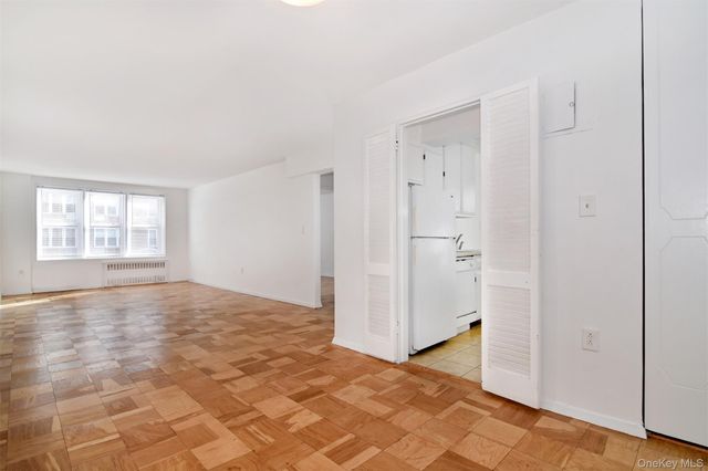 14 Westview Avenue 204, Tuckahoe, NY 10707