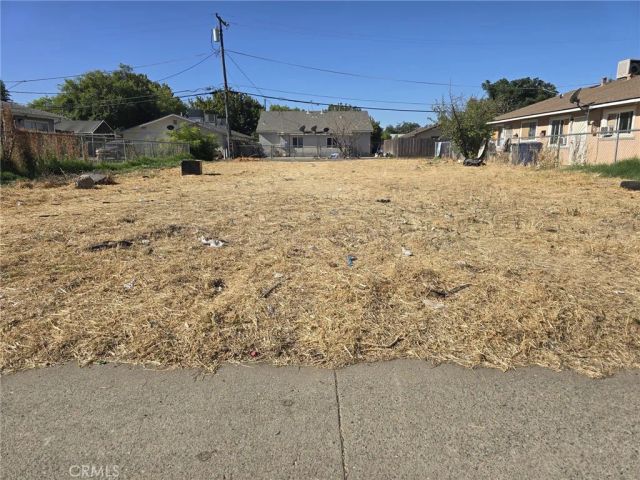 264 E 10th Street, Merced, CA 95341