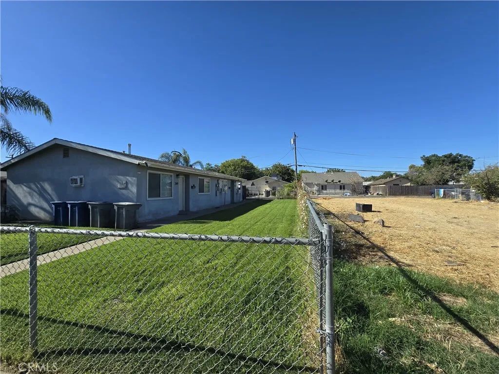 264 E 10th Street, Merced, CA 95341