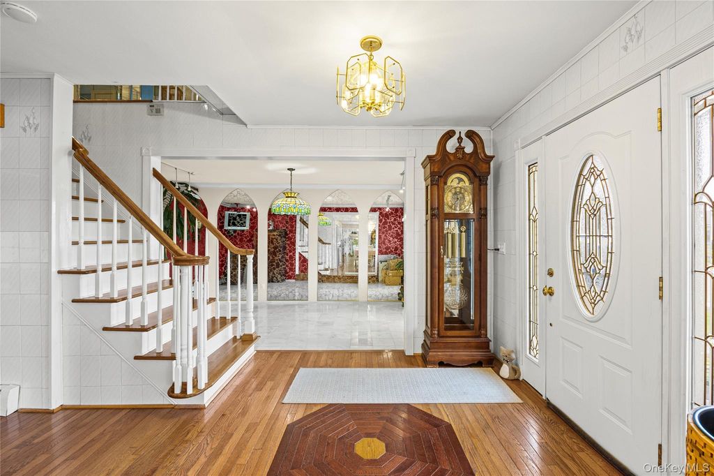 822 Coates Avenue, Holbrook, NY 11741 — photo 5