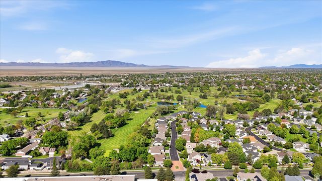 1083 W TEE TIME DR., Farmington, UT 84025