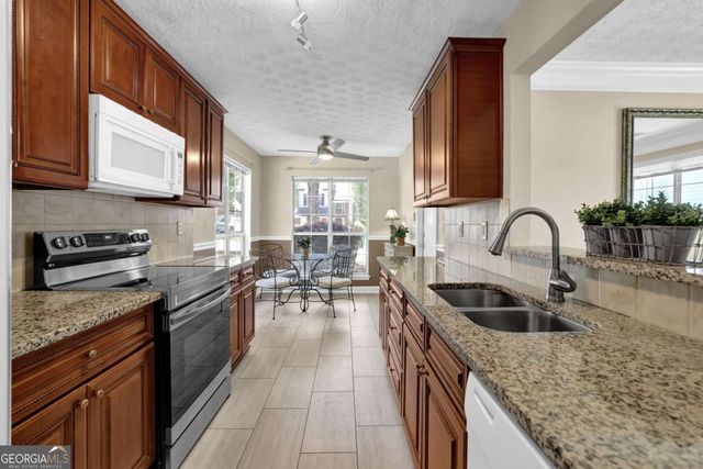 4095 Beaver Oaks Drive, Duluth, GA 30096